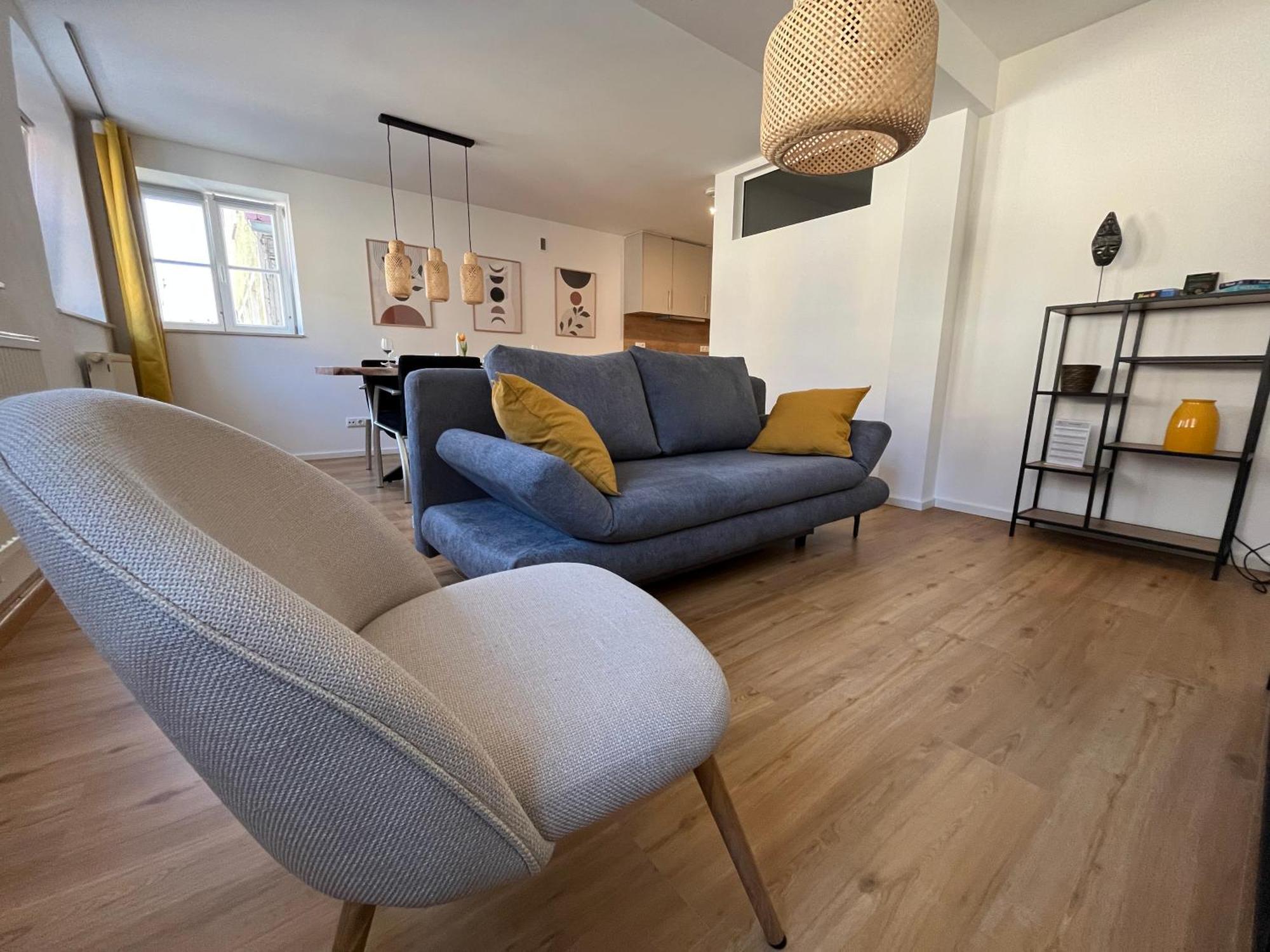 Traumhafte Business & Relax Wohnung Direkt Im Stadtkern Oettingens By Elation Homes Oettingen in Bayern Exterior photo
